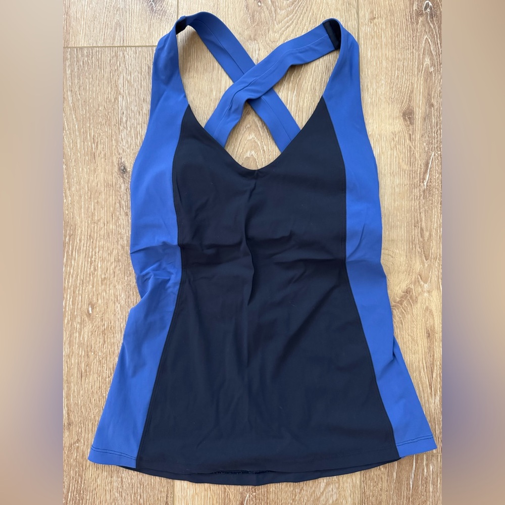 Lululemon Criss Cross Back Tank Size 2